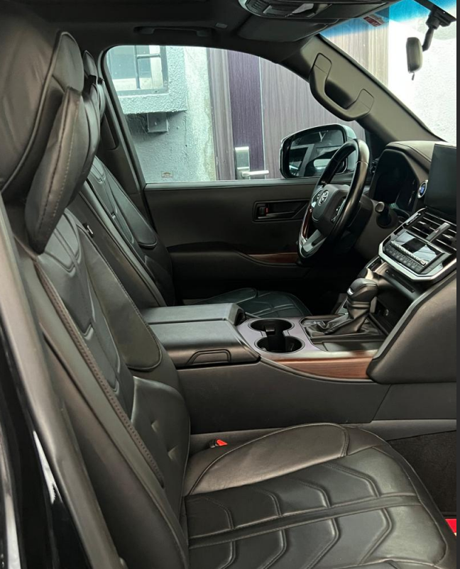 2024 Toyota Landcruiser (Port Harcourt)